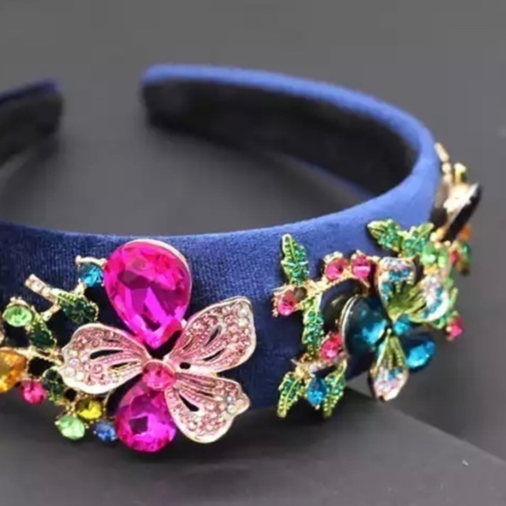 Elegant Flowers and Rhinestones headband / Tiara